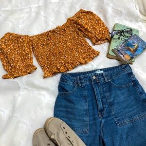 🧡Off The Shoulder Orange Floral Crop Top🧡